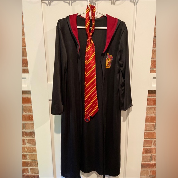 Warner Bros. Costumes Harry Potter Gryffindor Robe Deluxe Child